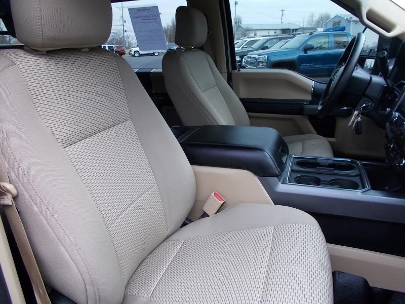 Ford Super Duty F-350 DRW XLT 4WD Crew Cab 179" WB 60" CA 2017