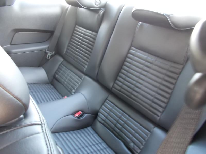 Ford Mustang 2dr Cpe Shelby GT500 2011