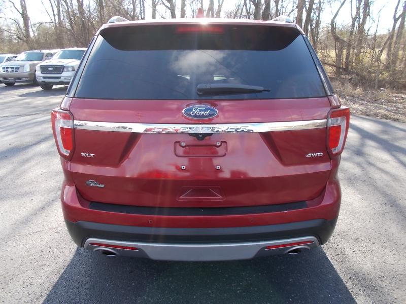 Ford Explorer 4WD 4dr XLT 2016