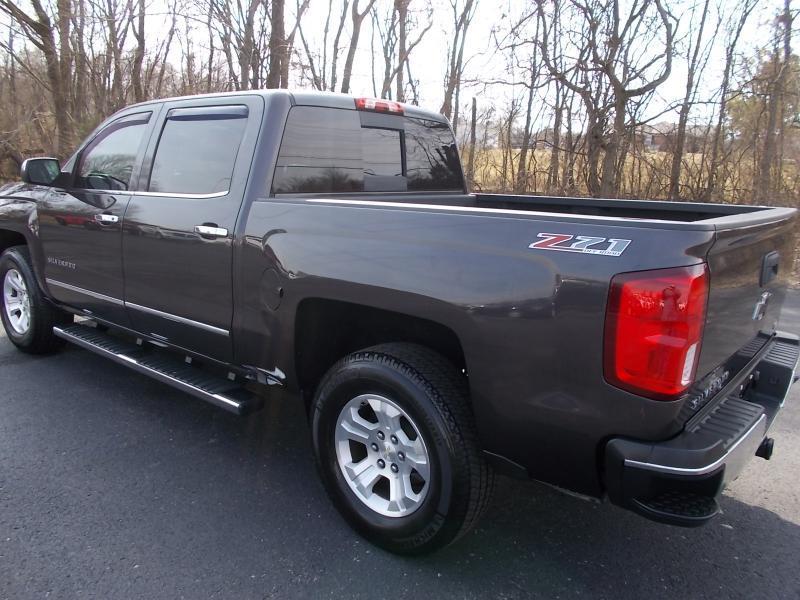 Chevrolet Silverado 1500 4WD Crew Cab 143.5" LTZ w/2LZ 2016