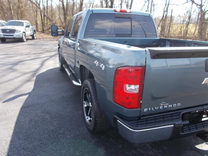 Chevrolet Silverado 1500 4WD Crew Cab 143.5" LT 2009