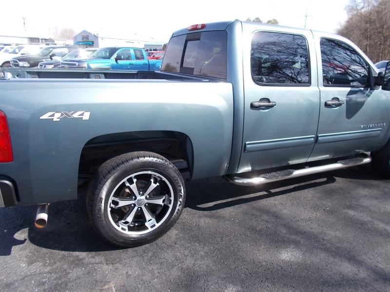 Chevrolet Silverado 1500 4WD Crew Cab 143.5" LT 2009