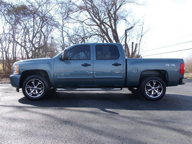 Chevrolet Silverado 1500 4WD Crew Cab 143.5" LT 2009