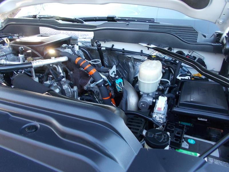 Chevrolet Silverado 2500HD Built After Aug 14 4WD Double Cab 144.2" LT 2015