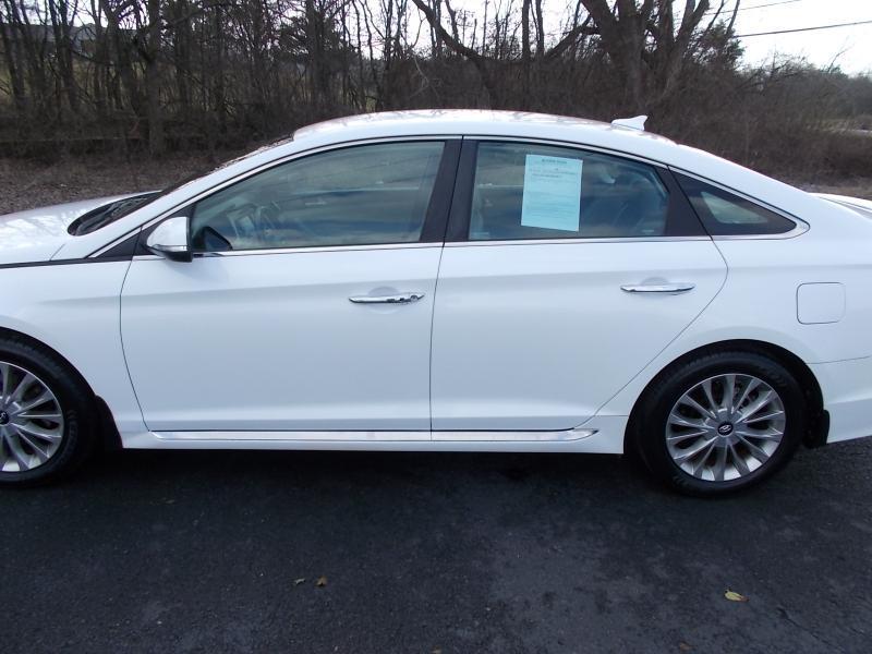 Hyundai Sonata 4dr Sdn 2.4L Limited 2015