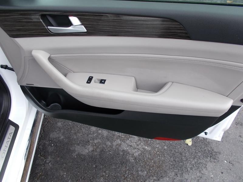 Hyundai Sonata 4dr Sdn 2.4L Limited 2015