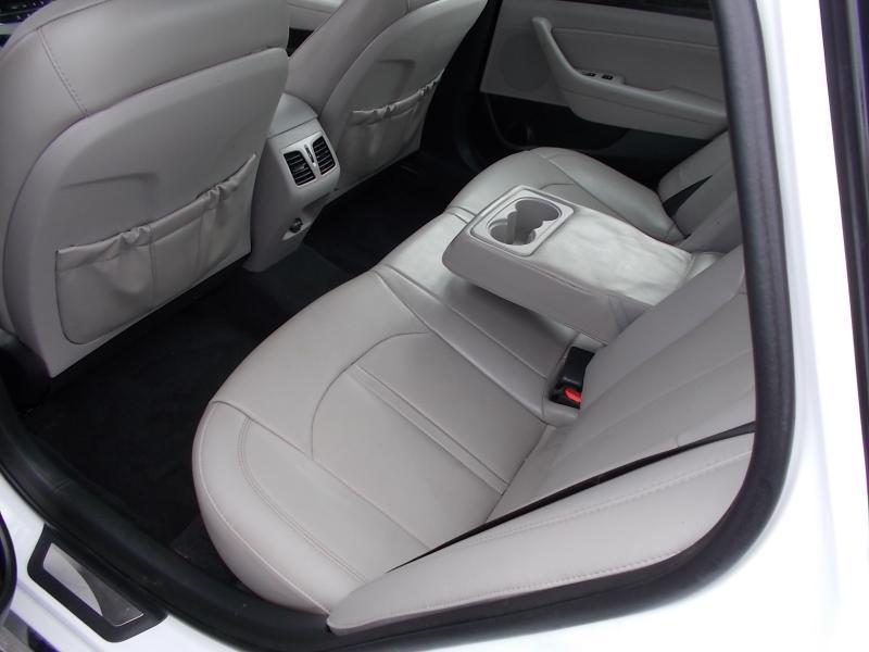 Hyundai Sonata 4dr Sdn 2.4L Limited 2015