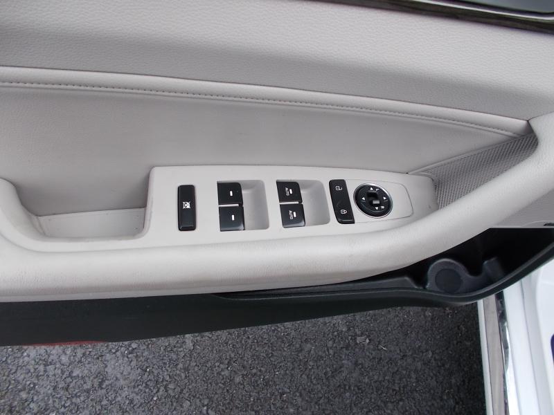 Hyundai Sonata 4dr Sdn 2.4L Limited 2015