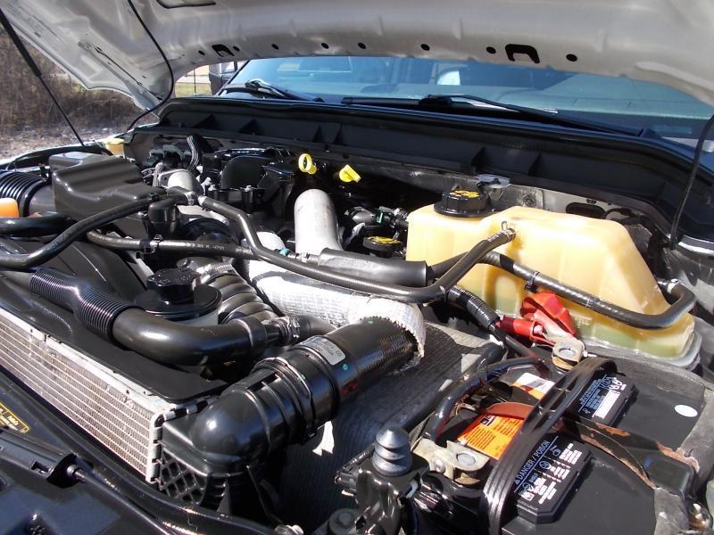 Ford Super Duty F-350 SRW 4WD Crew Cab 156" Lariat 2011