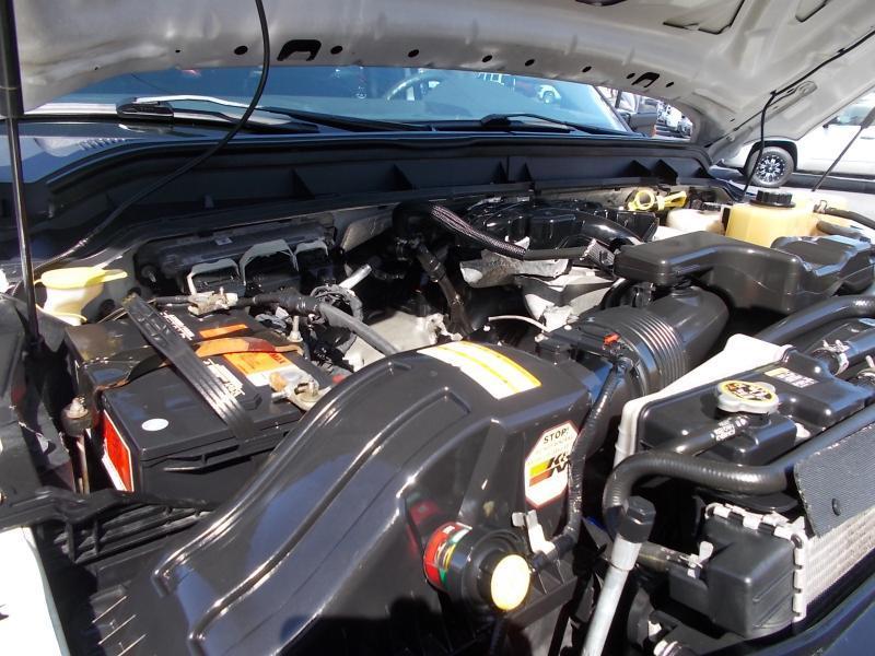 Ford Super Duty F-350 SRW 4WD Crew Cab 156" Lariat 2011