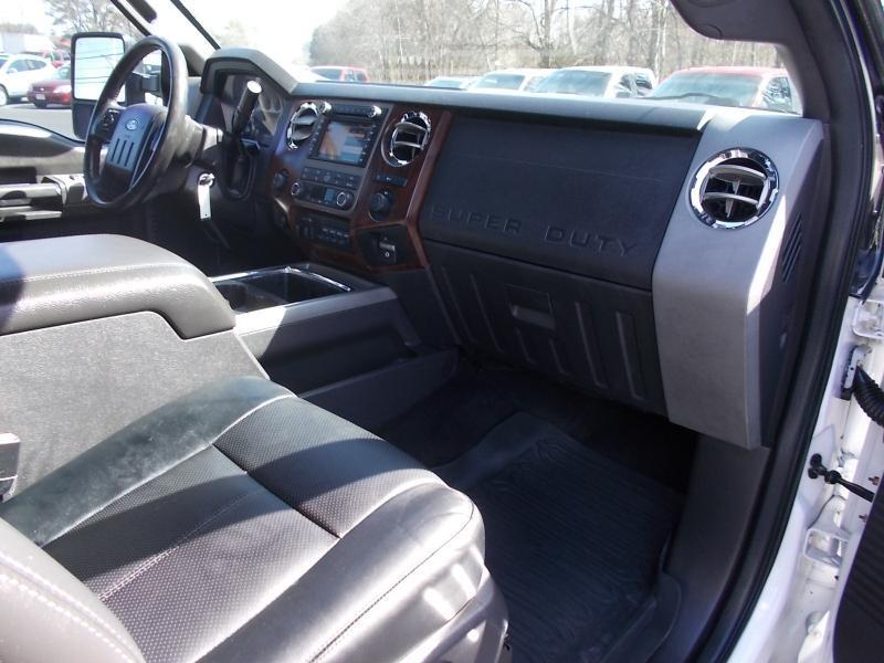 Ford Super Duty F-350 SRW 4WD Crew Cab 156" Lariat 2011