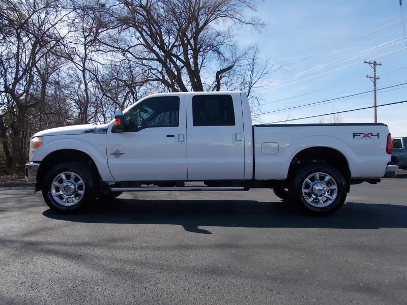 Ford Super Duty F-350 SRW 4WD Crew Cab 156" Lariat 2011