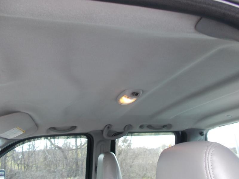 Ford Super Duty F-350 DRW Crew Cab 172" Lariat 4WD 2004