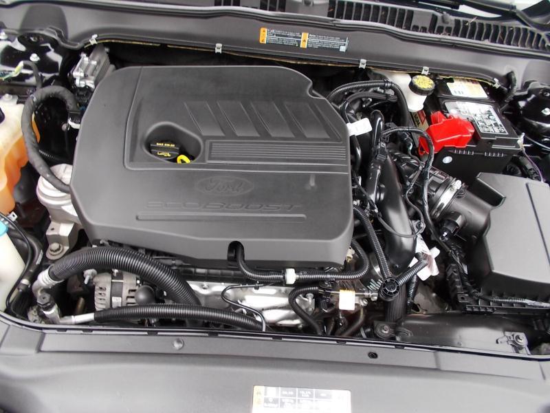 Ford Fusion SE FWD 2019