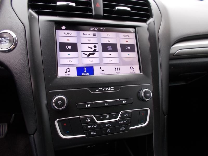 Ford Fusion SE FWD 2019