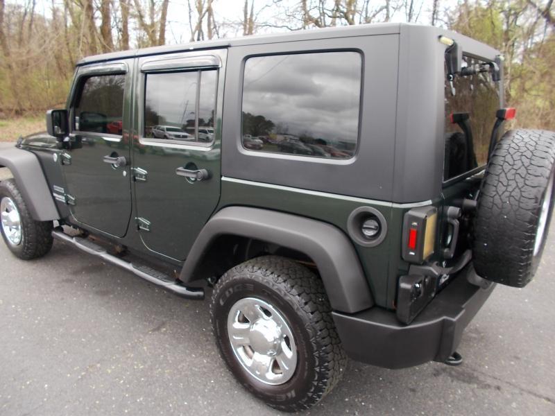 Jeep Wrangler Unlimited 4WD 4dr Sport RHD 2010