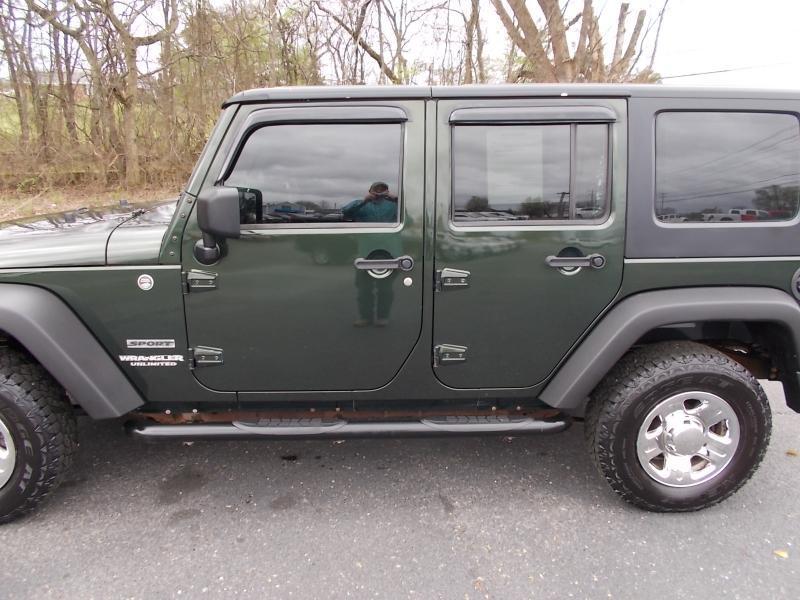 Jeep Wrangler Unlimited 4WD 4dr Sport RHD 2010
