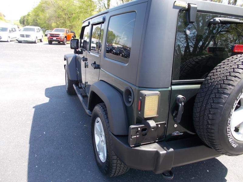 Jeep Wrangler Unlimited 4WD 4dr Sport RHD 2010