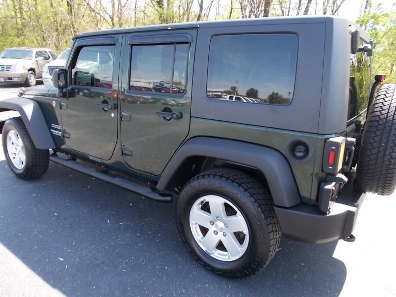 Jeep Wrangler Unlimited 4WD 4dr Sport RHD 2010