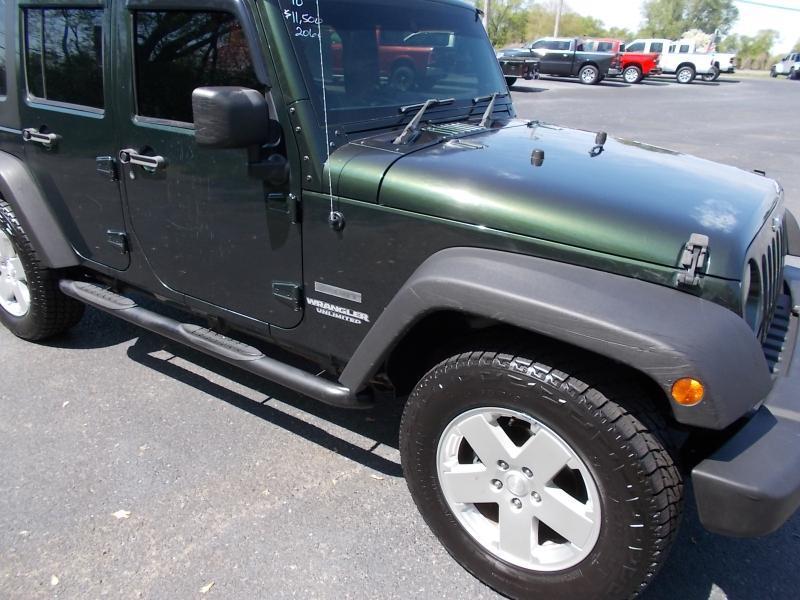 Jeep Wrangler Unlimited 4WD 4dr Sport RHD 2010