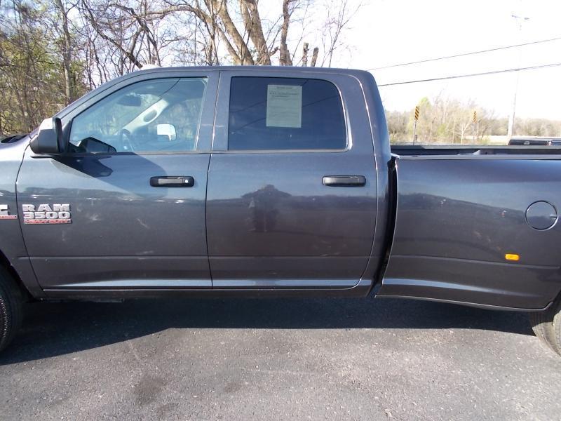 RAM 3500 4WD Crew Cab 169" Tradesman 2016