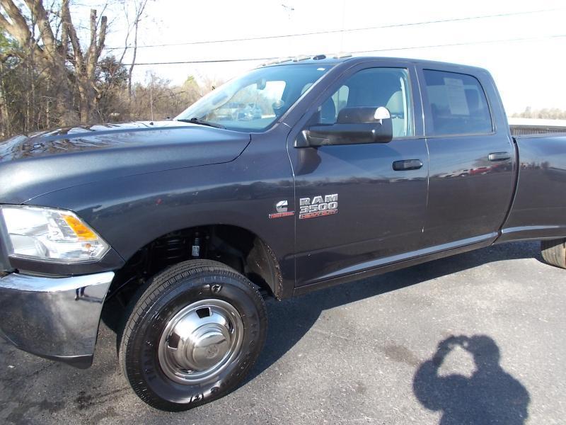 RAM 3500 4WD Crew Cab 169" Tradesman 2016