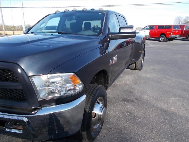 RAM 3500 4WD Crew Cab 169" Tradesman 2016