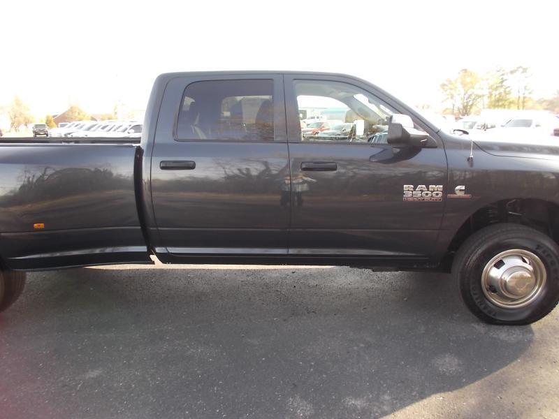 RAM 3500 4WD Crew Cab 169" Tradesman 2016