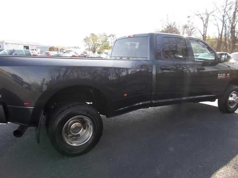 RAM 3500 4WD Crew Cab 169" Tradesman 2016
