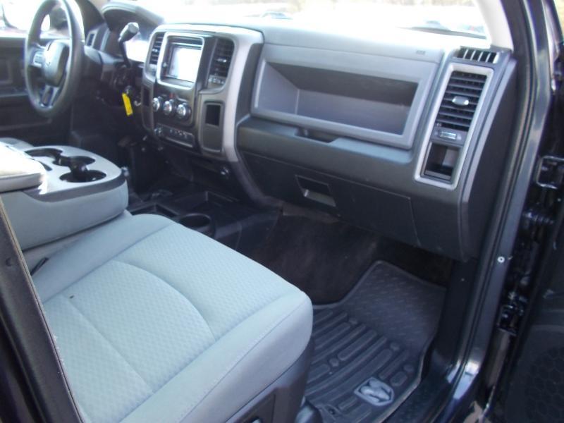 RAM 3500 4WD Crew Cab 169" Tradesman 2016