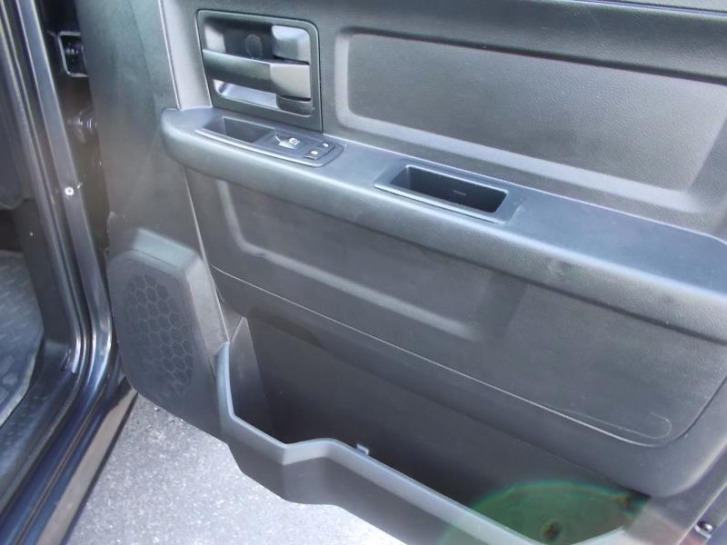 RAM 3500 4WD Crew Cab 169" Tradesman 2016