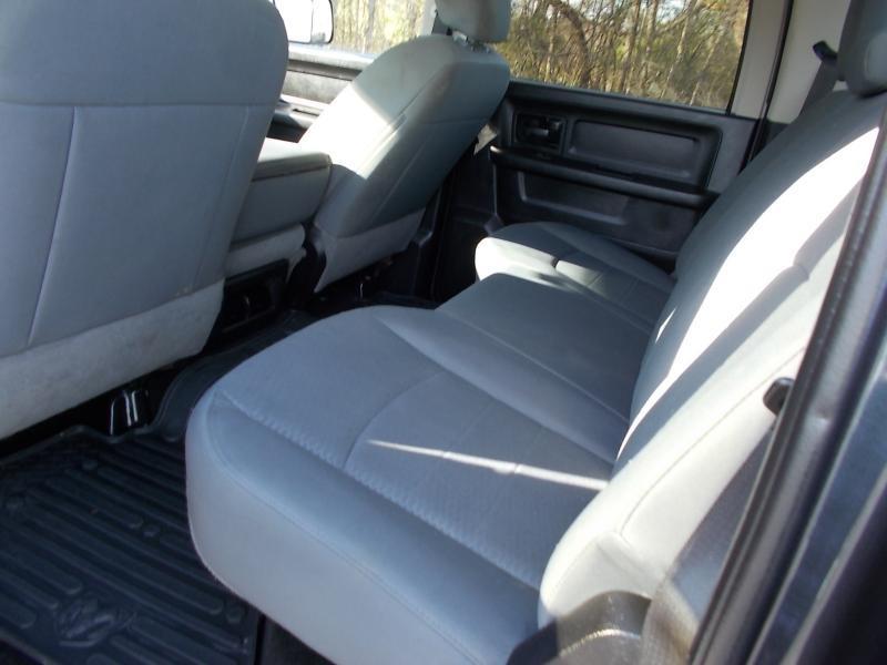 RAM 3500 4WD Crew Cab 169" Tradesman 2016