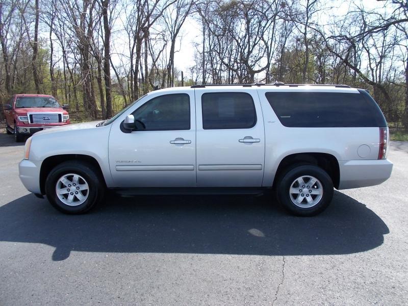 GMC Yukon XL 2WD 4dr 1500 SLT 2012