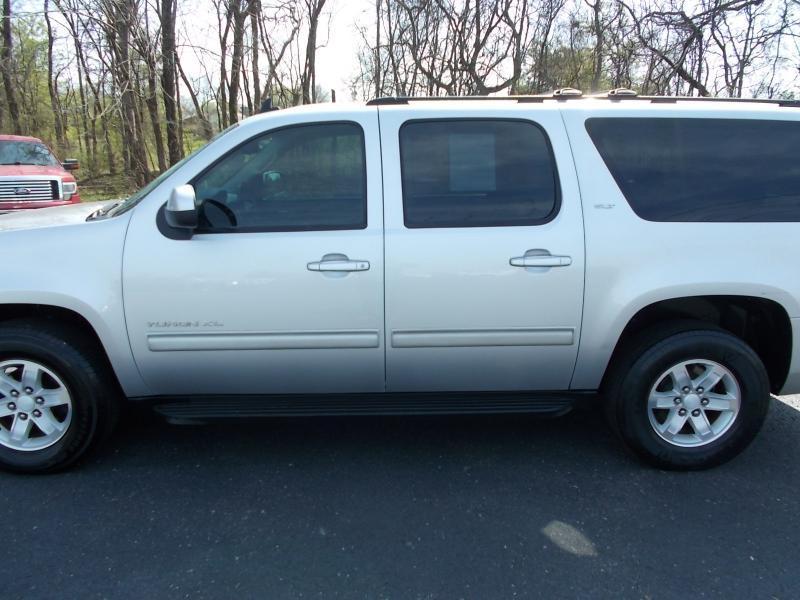 GMC Yukon XL 2WD 4dr 1500 SLT 2012