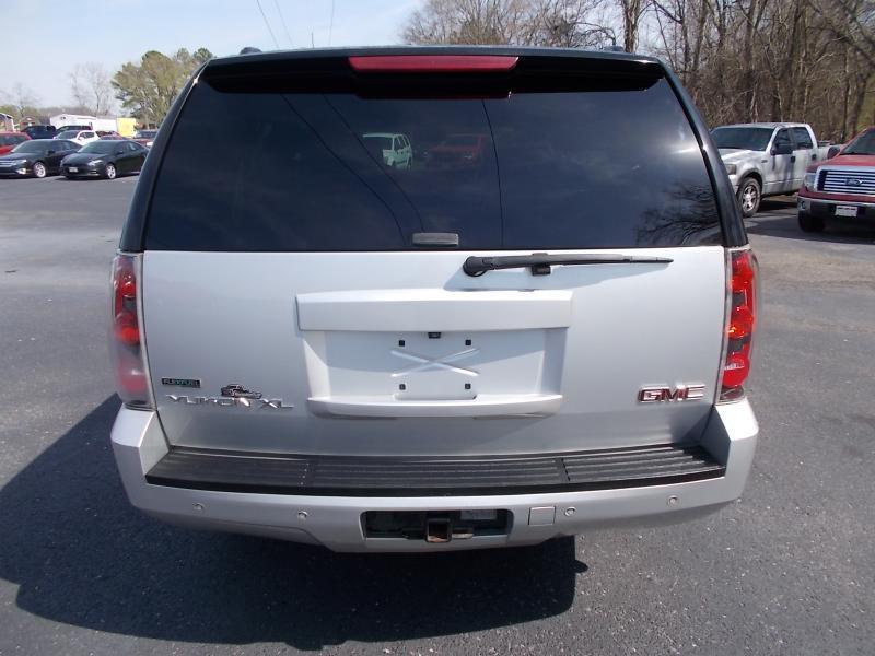 GMC Yukon XL 2WD 4dr 1500 SLT 2012
