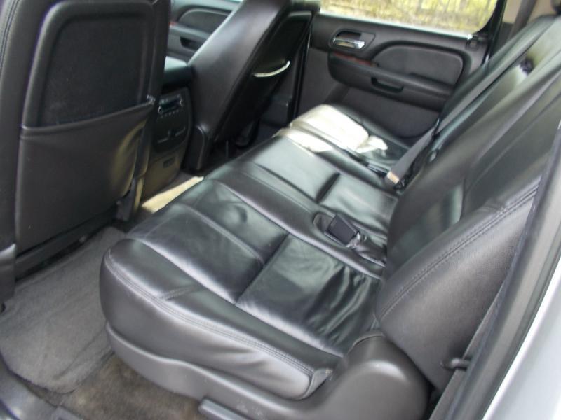 GMC Yukon XL 2WD 4dr 1500 SLT 2012