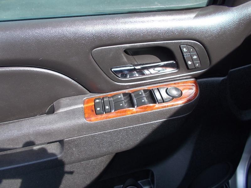 GMC Yukon XL 2WD 4dr 1500 SLT 2012