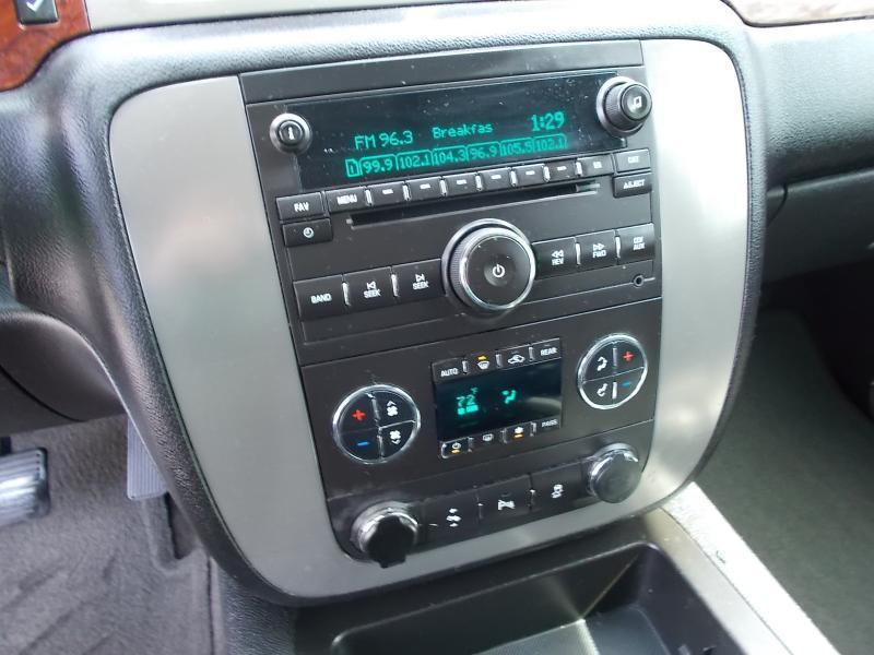 GMC Yukon XL 2WD 4dr 1500 SLT 2012