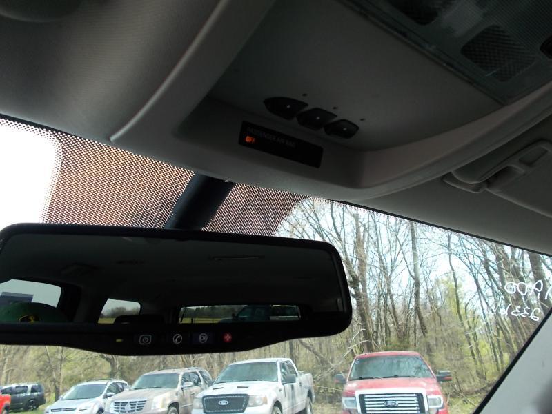 GMC Yukon XL 2WD 4dr 1500 SLT 2012