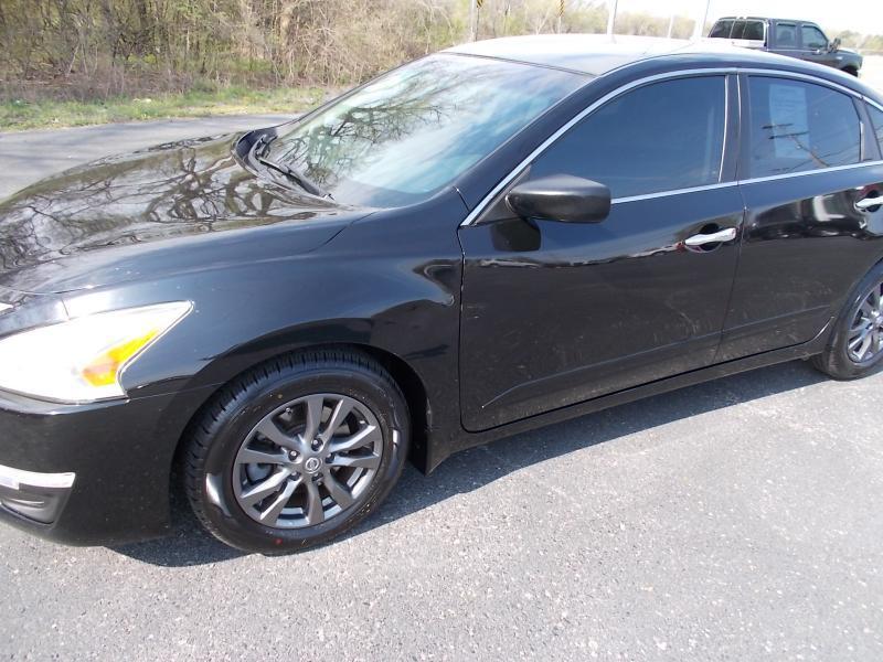 Nissan Altima 4dr Sdn I4 2.5 S 2015