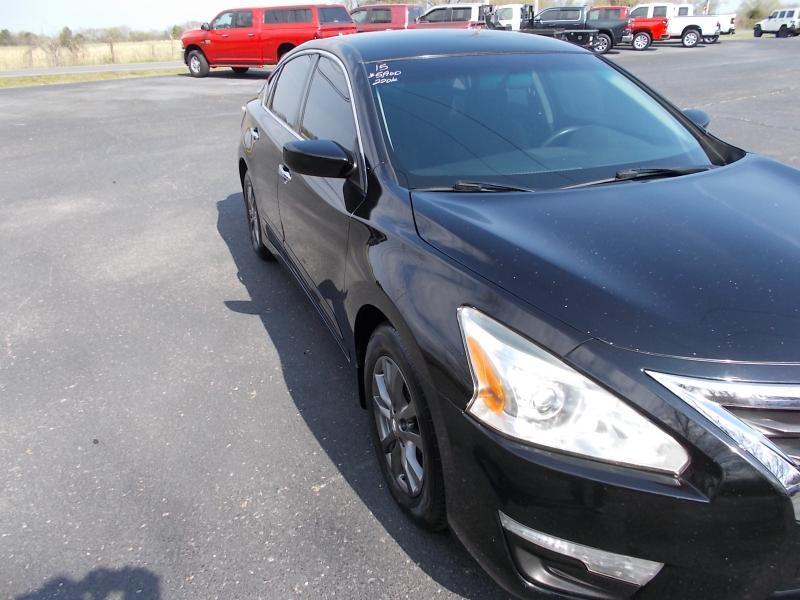 Nissan Altima 4dr Sdn I4 2.5 S 2015