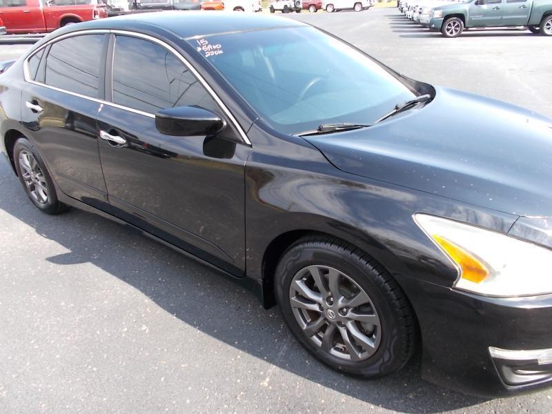 Nissan Altima 4dr Sdn I4 2.5 S 2015
