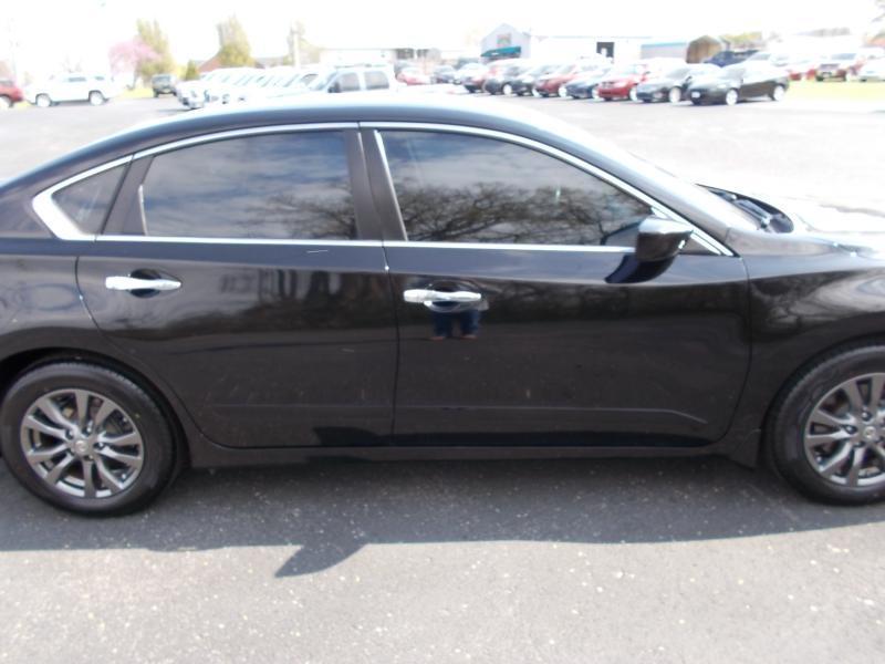Nissan Altima 4dr Sdn I4 2.5 S 2015