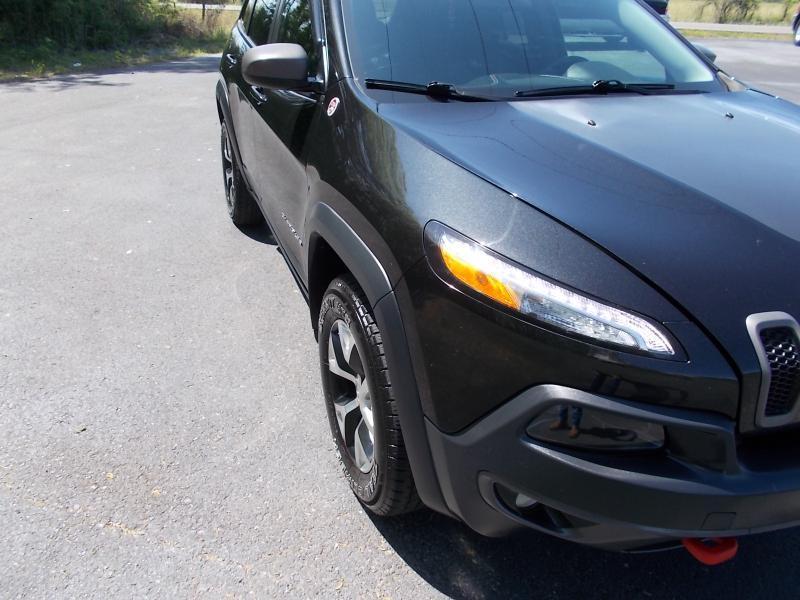 Jeep Cherokee 4WD 4dr Trailhawk 2016