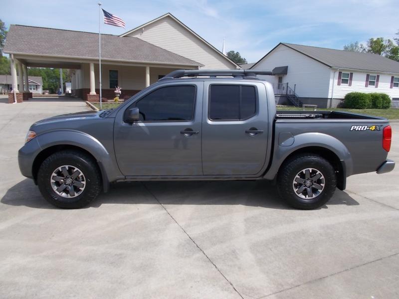 Nissan Frontier Crew Cab 4x4 PRO-4X Auto 2020