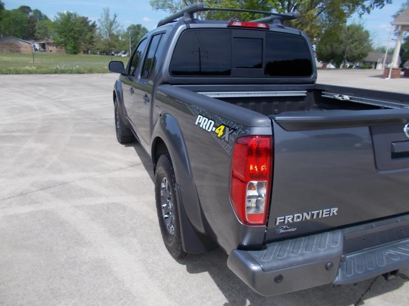 Nissan Frontier Crew Cab 4x4 PRO-4X Auto 2020