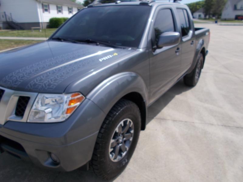 Nissan Frontier Crew Cab 4x4 PRO-4X Auto 2020