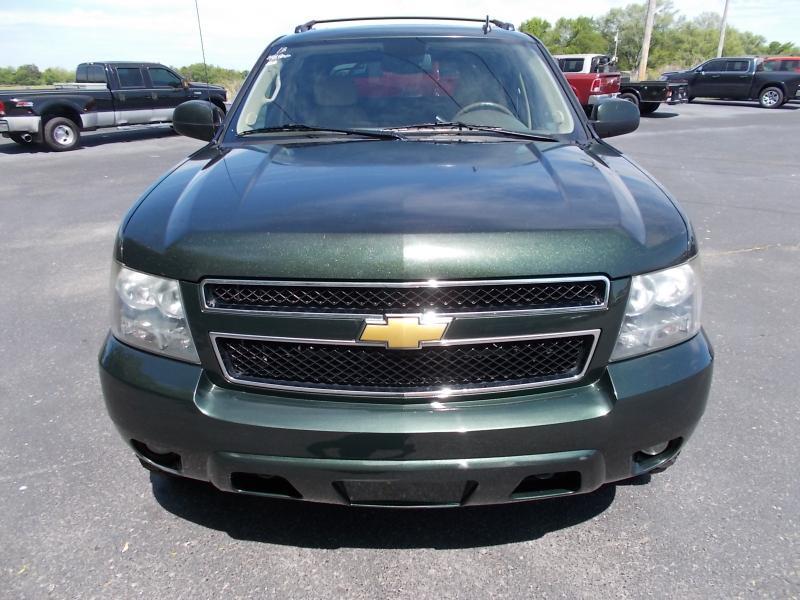 Chevrolet Avalanche 4WD Crew Cab LS 2013