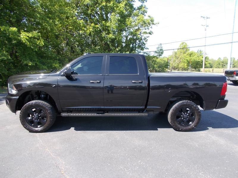 RAM 2500 4WD Crew Cab 149" Lone Star 2016