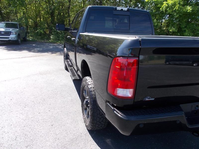 RAM 2500 4WD Crew Cab 149" Lone Star 2016